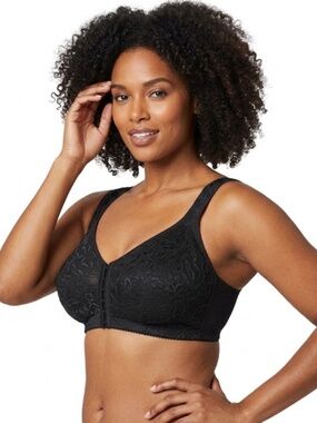 Playtex Women’s Wireless Front-Close Padded Bra with Cushioned Straps